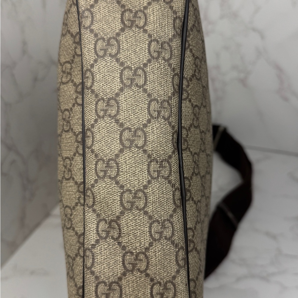 Gucci Front Zip Brown Crossbody Bag - Picture 7 of 13